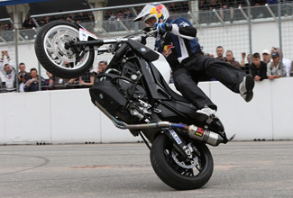 Крис Пфайфер выигрывает German Open на мотоцикле BMW F800R